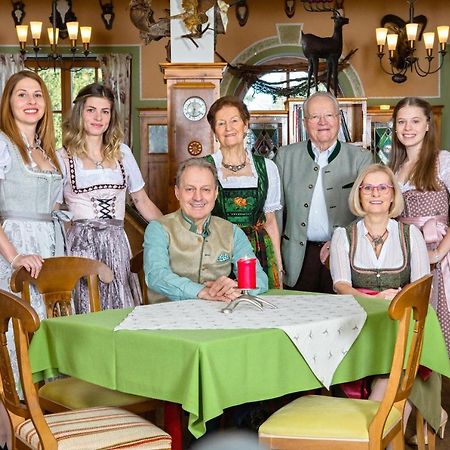 Zum Fally - Landgasthof Kirchberg am Wechsel Exteriör bild